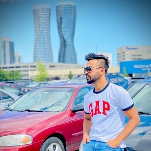 Meet your Posher, Kunal